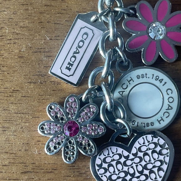 COACH Vintage Pink Heat Daisy Keychain Fob Purse Charm - Picture 2 of 3